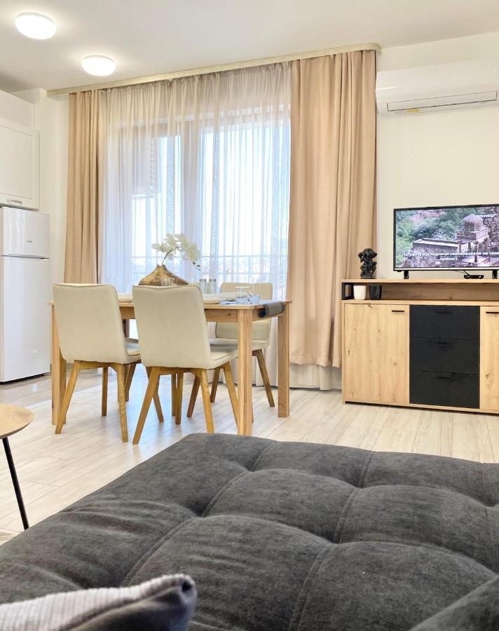 Central Apartment For 4 Guests Next To State Opera Стара Загора Екстериор снимка